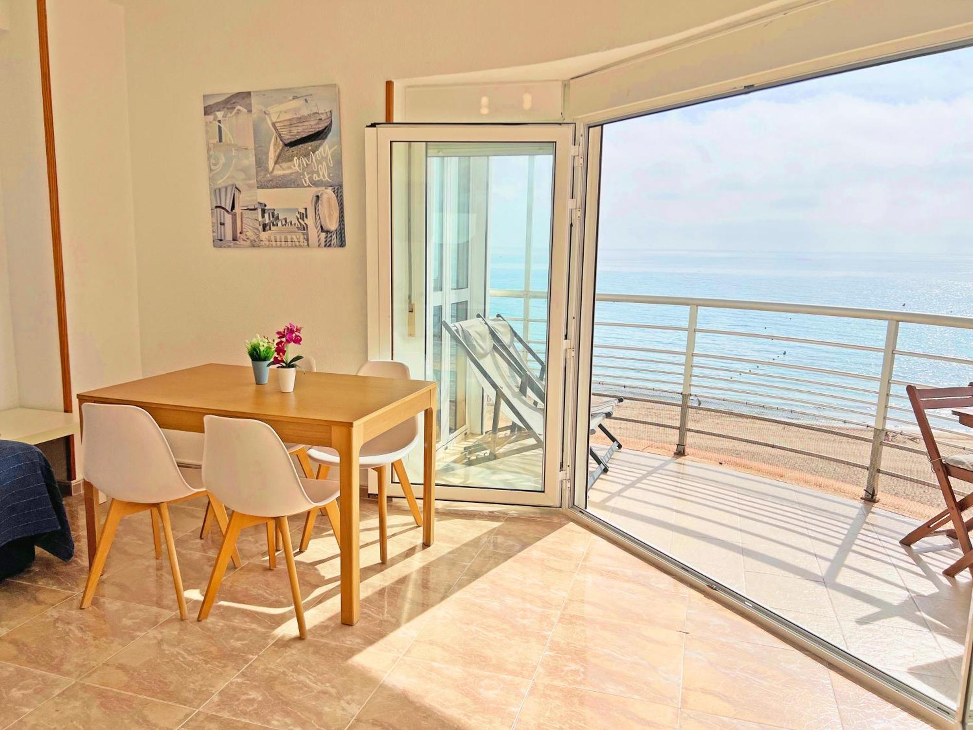 Ático en 1ª línea con impresionantes vistas al mar El Campello Exterior foto