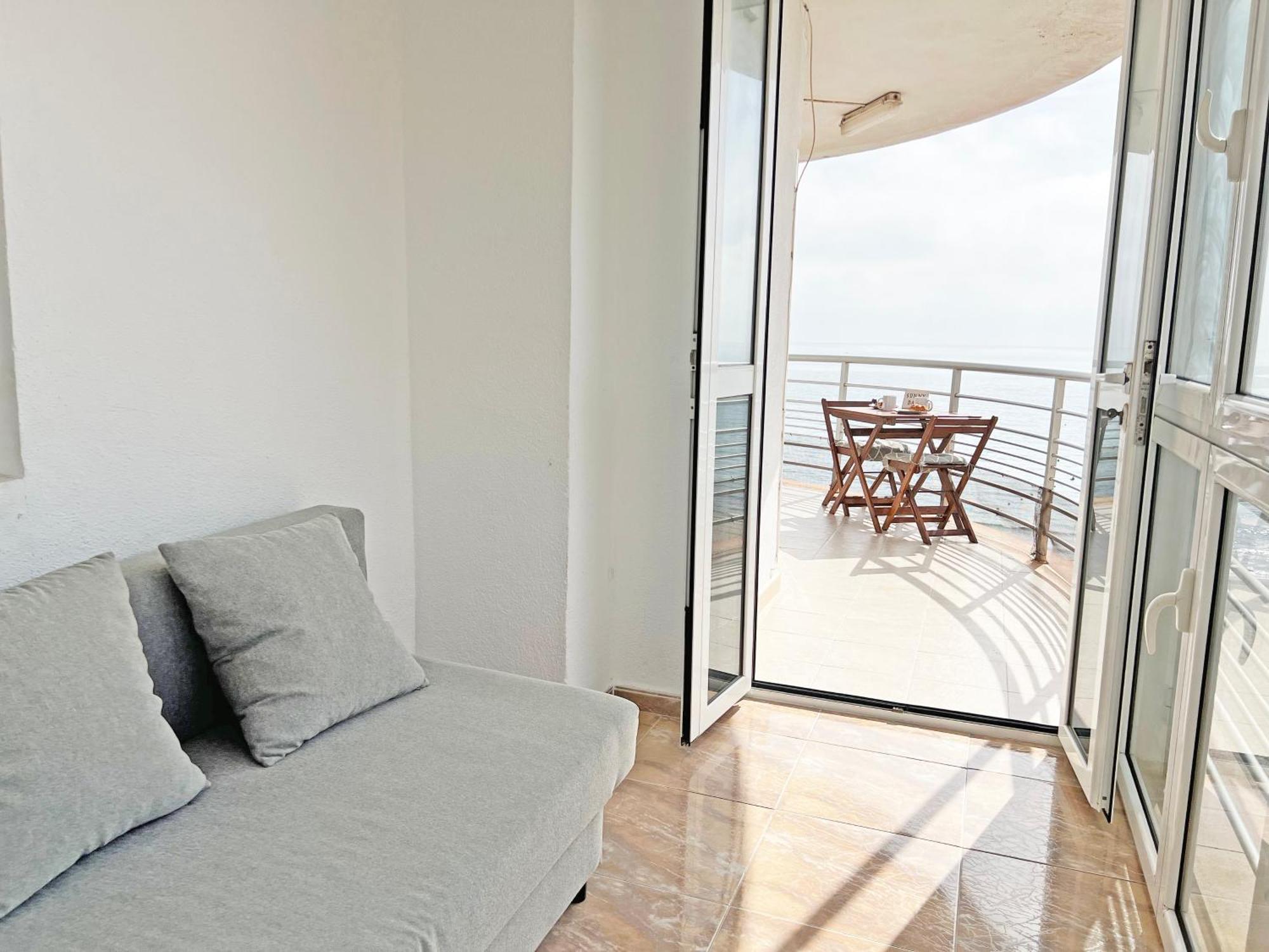 Ático en 1ª línea con impresionantes vistas al mar El Campello Exterior foto