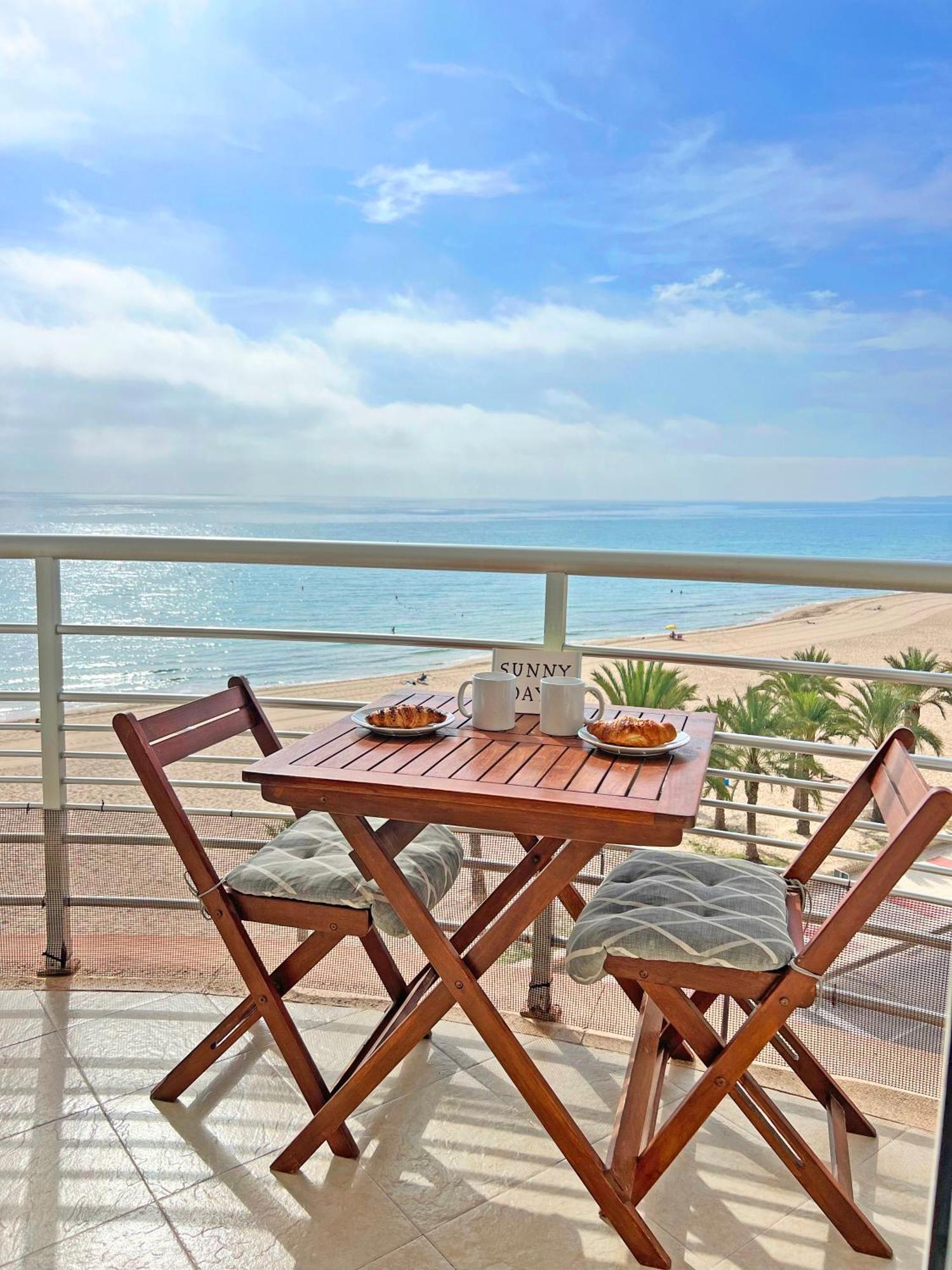 Ático en 1ª línea con impresionantes vistas al mar El Campello Exterior foto