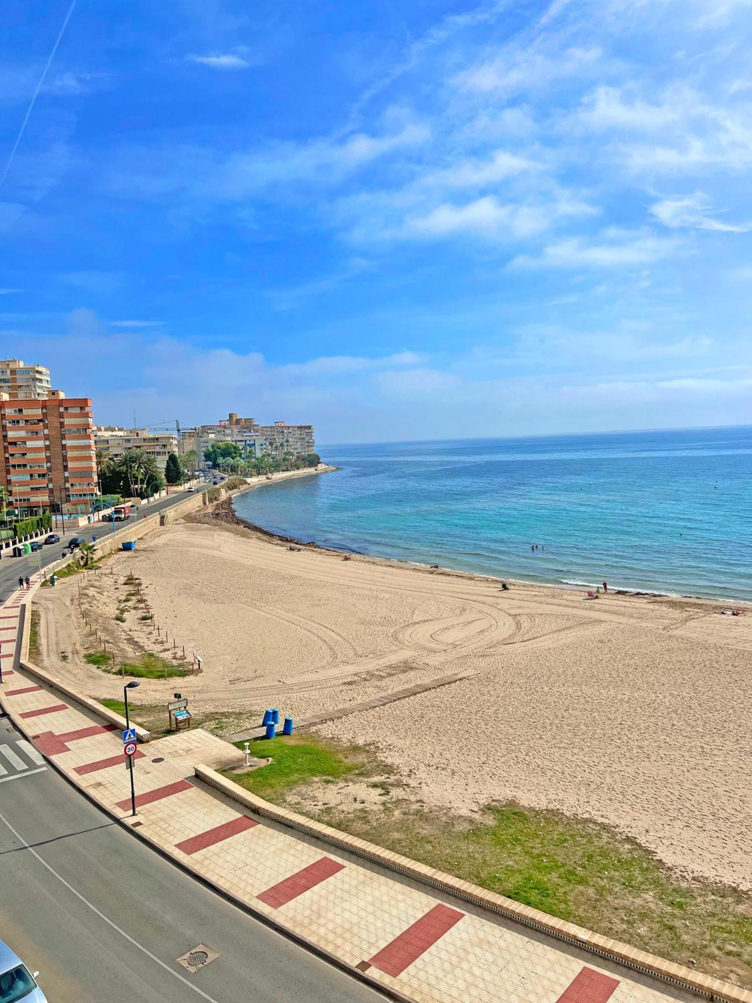 Ático en 1ª línea con impresionantes vistas al mar El Campello Exterior foto